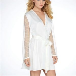 FLORA NIKROOZ SHOWSTOPPER ROBE - XS